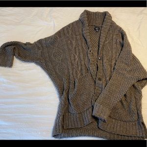 American Eagle chunky cable knit sweater